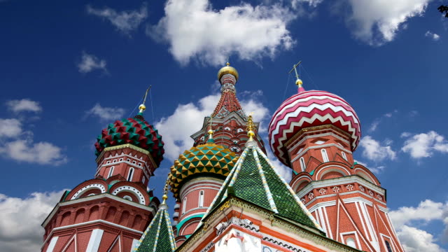 Saint-Basil-cathedral-(-Temple-of-Basil-the-Blessed),-Red-Square,-Moscow,-Russia