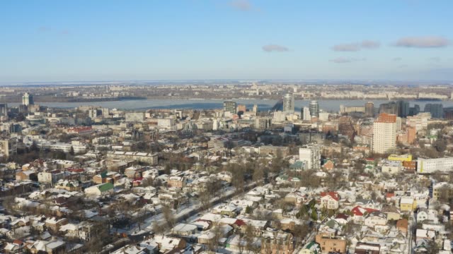 Luftaufnahme-von-"Dnipro"-Skyline-der-Stadt.-Winter-Hintergrund-Stadtbild.