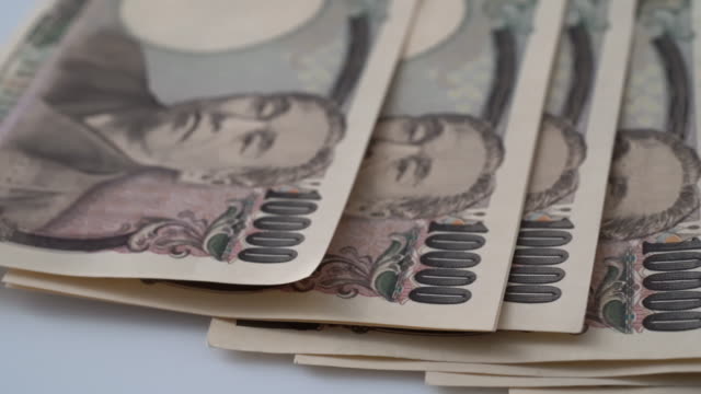 Schwenkschuss-von-10000-JYP-japanischen-Banknoten