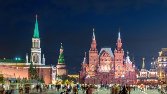 Moscow-Russia-time-lapse-4K,-city-skyline-night-timelapse-at-Red-Square-and-Nikolskaya-Tower