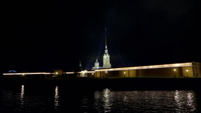 Peter-and-Paul-Fortress-in-Saint-Petersburg-in-night-time