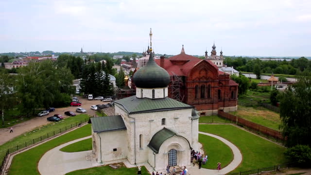 aerial-shot-St.-George's-and-Trinity-Cathedral-in-Yuryev-Polsky,-Russia