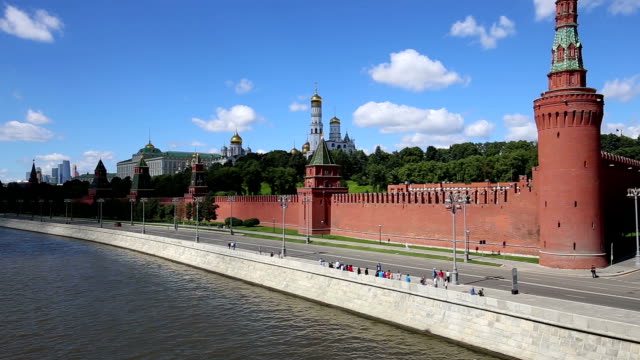 view-of-the-Kremlin,-Moscow,-Russia--the-most-popular-view-of-Moscow