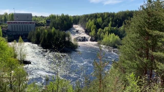 Waterfall-at-high-water-time-in-Karelia,-Russia