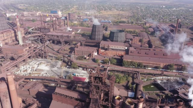 Cooling-towers-and-blast-furnaces-of-the-Metallurgical-Plant.