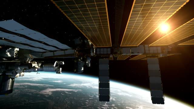 Internationale-Raumstation-In-den-Strahlen-der-Sonne
