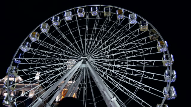 Ferris-wheel-dark-night