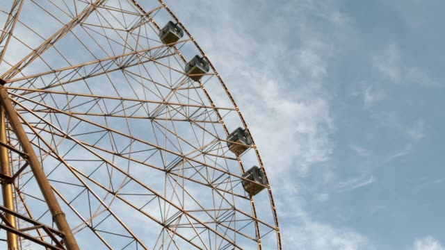 A-large-Ferris-wheel-against-the-sky.