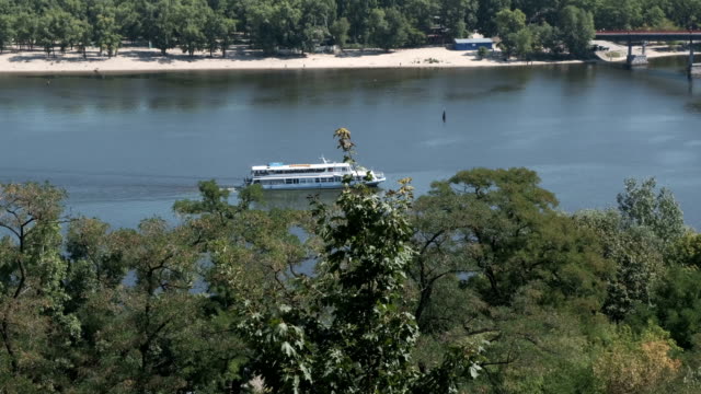 City-video-clip-of-a-river-tram-floats
