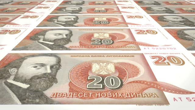 Billetes-de-veinte-dinares-yugoslavos-del-banco-de-la-antigua-Yugoslavia-rodando-en-la-pantalla,-monedas-del-mundo,-dinero-en-efectivo,-bucle