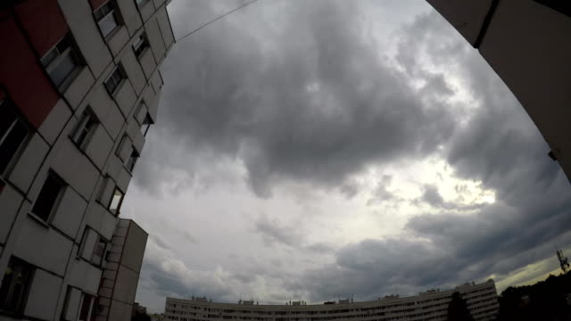 Nubes-sobre-la-ciudad-timelapse