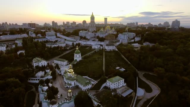 Verde-y-hermoso-centro-de-Kiev,-Ucrania