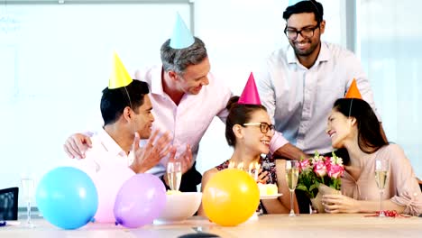 Executives-celebrating-a-colleague-birthday