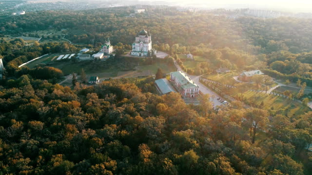 The-Saint-Pantaleon-Cathedral-at-Orthodox-monastery-in-Kiev,-Ukraine
