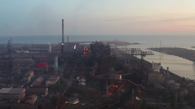 Blast-furnaces-by-the-sea-in-the-evening.