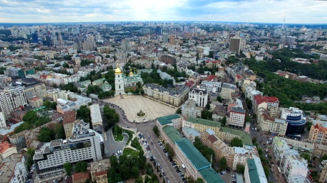 Paisaje-de-St-Sophia-Cathedral-y-St-Sophia-Plaza-en-Kiev-de-Ucrania
