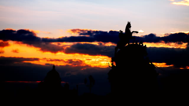 Timelapse-of-beautiful-sunset-at-Saint-Petersburg-city-historical-center-,-Russia