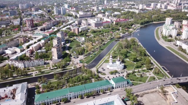 Picturesque-panorama-of-ancient-Russian-city-of-Oryol