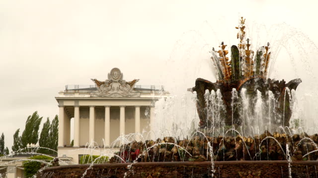 Fountain-at-the-Exhibition-of-Achievements-of-the-National-Economy-in-Moscow