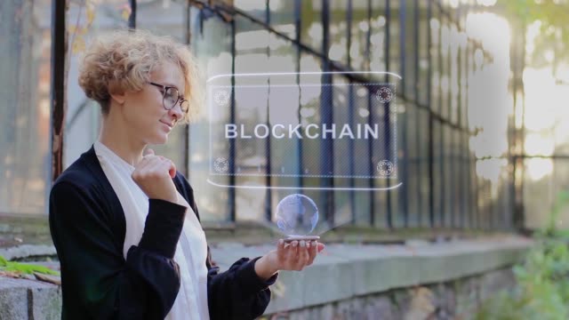 Blonde-verwendet-Hologramm-Blockchain