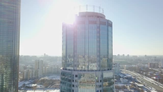 Beleuchtete-Wolkenkratzer-Gebäude-Geschäft-Komplex-Russlands.-Wolkenkratzer-im-Winter-Russland