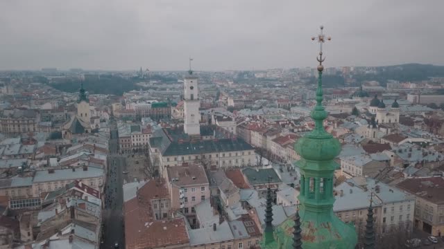 Aerial-City-Lviv,-Ukraine.-European-City.-Popular-areas-of-the-city.-Ratush