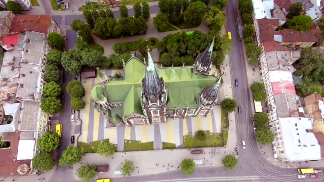 Flying-over-Church-Of-St.-Elizabeth-In-Lviv,-Ukraine