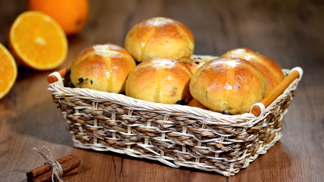 Easter-Hot-Cross-Buns-in-a-Basket.