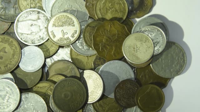 monedas-viejas-y-papel-moneda