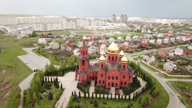 Transfiguración-carherdal-ortodoxo-en-la-ciudad-rusa-de-Gubkin