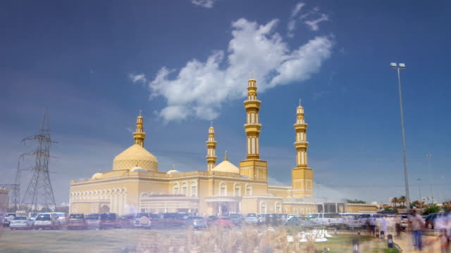 Moderne-Moschee-Gebäude-in-Kuwait-Timelapse-hyperlapse