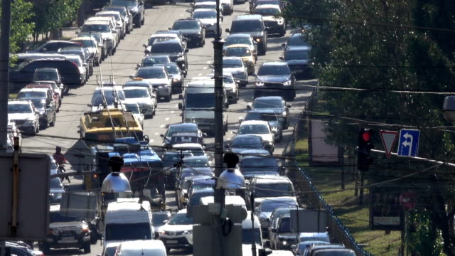 Atasco-de-tráfico-en-la-calle-de-Kiev