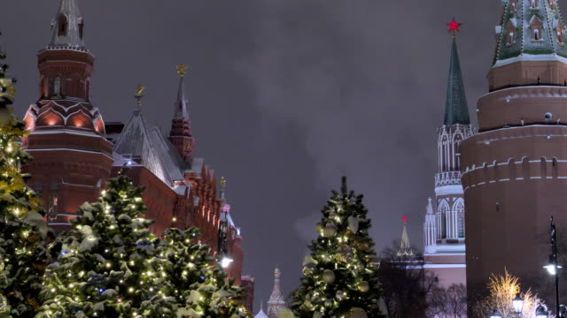 Moskau-Russland-Blick-auf-Kreml-Towers.
