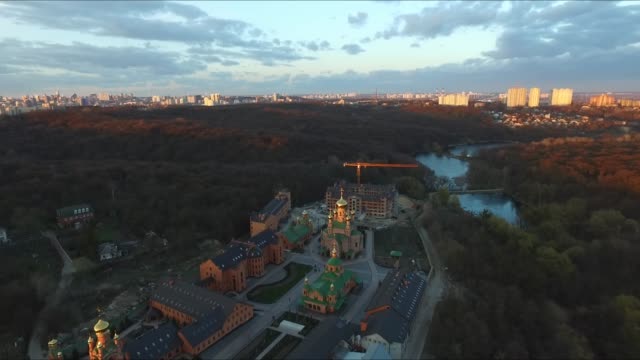 Landscapes-of-Kiev-taken-from-the-drone.