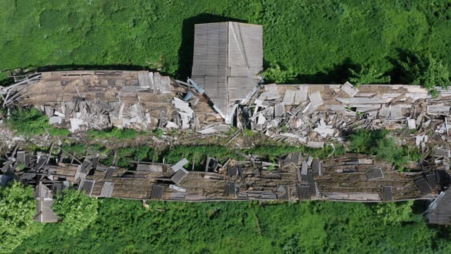 Top-view-of-ruined-cowshed
