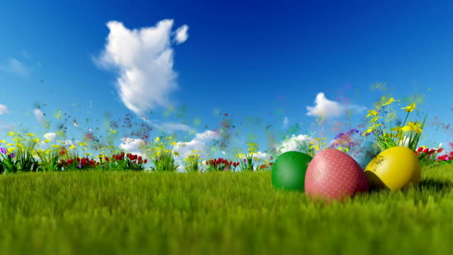 Huevos-de-Pascua-en-prado-verde-con-partículas-volando-sobre-cielo-azul