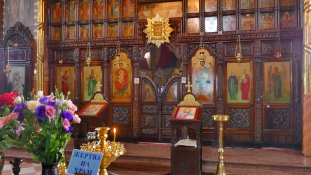old-iconostasis-old-iconostasis-in-the-Catholic-Church