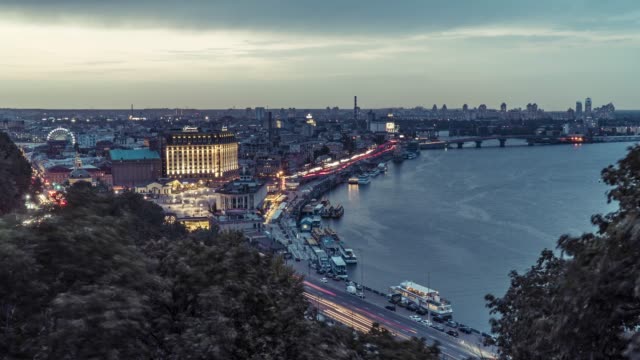 Night-Kiev-Timelapse.-Central-part-of-Kyiv-City-and-Dnieper-River