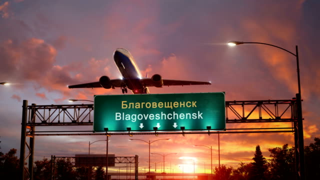 Avión-despegue-Blagoveshchensk-durante-un-maravilloso-amanecer