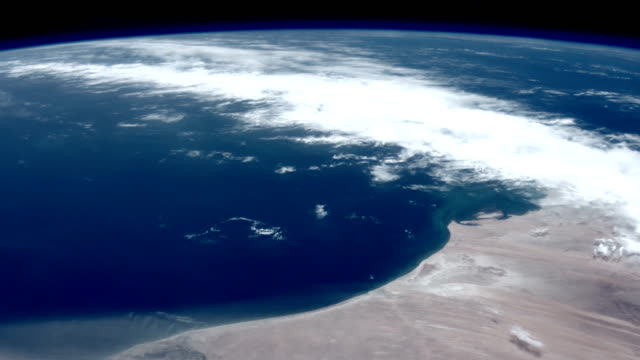 La-tierra-vista-desde-el-espacio.-Mauritania-y-el-océano-Atlántico