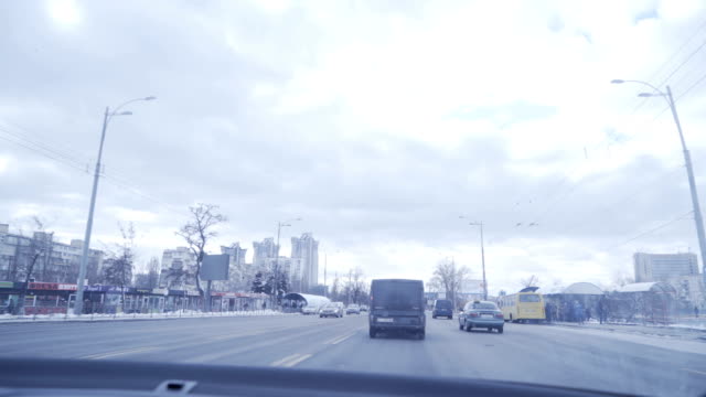 Timelapse-video-invierno-Kiev.-Puente-Paton-4K