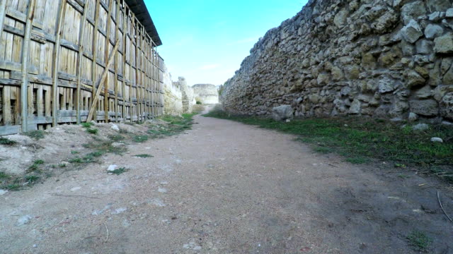 Steinmauerruinen-der-griechischen-Stadt-Chersonese