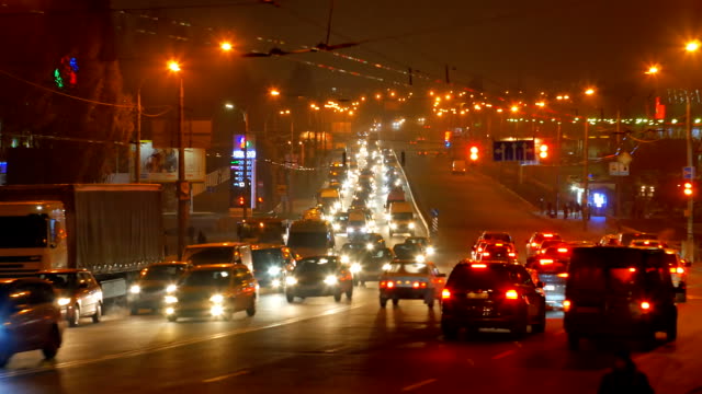 Noche-de-coches-camino-de-timelapse.-Ucrania,-Kiev-2017