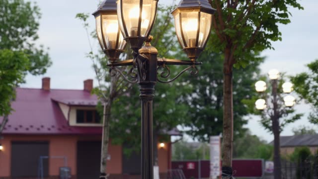 Vintage-Lampe-Post-Street-Straße-Lichtmast