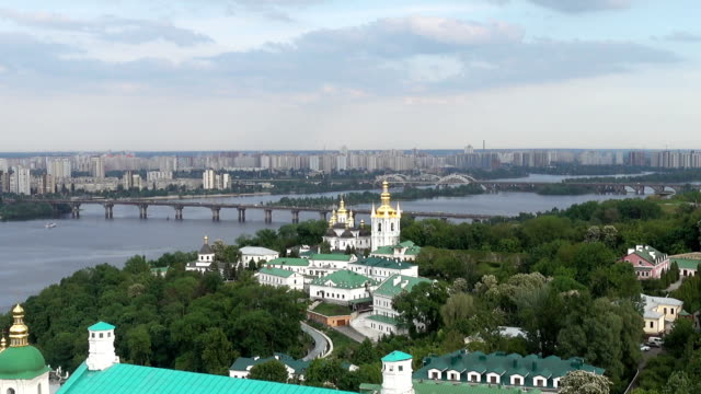 Vista-de-Kiev-Pechersk-Lavra