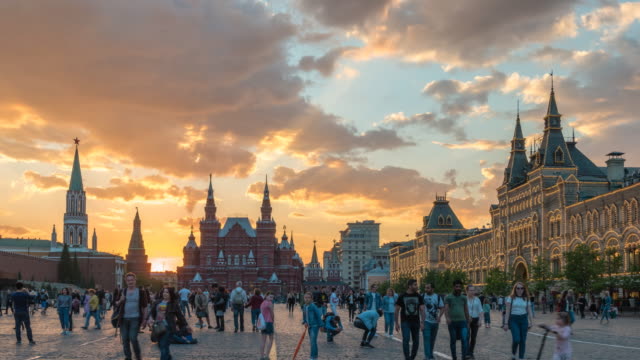 Moscow-Russia-time-lapse-4K,-city-skyline-sunset-timelapse-at-Red-Square-with-State-Historical-Museum-and-Nikolskaya-Tower