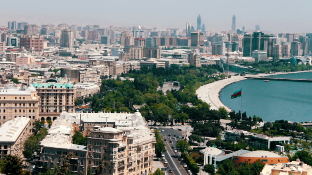 Panoramic-view-of-the-embankment-of-the-Caspian-Sea,-capital-of-Azerbaijan,-Baku