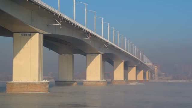 el-puente-sobre-el-río-de-Angara