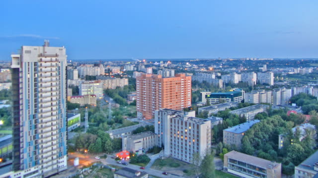 Kharkiv-Stadt-von-Tag-zu-Nacht-Zeitraffer-oben.-Ukraine