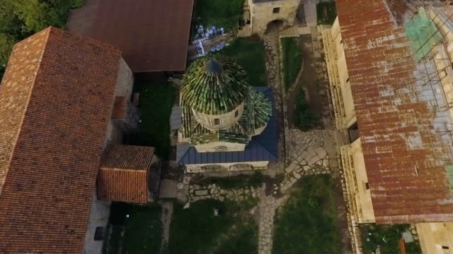 Arquitectura-de-la-antigua-catedral-de-Bagrati-medieval-en-Kutaisi,-emblemático